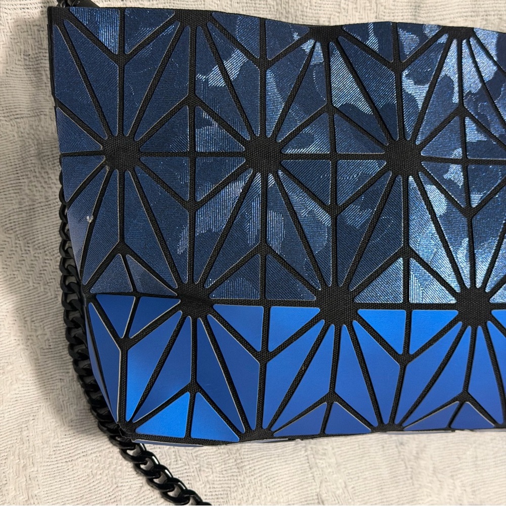 Patrizia Luca blue geometric pattern black chain shoulder bag purse - Picture 2 of 12